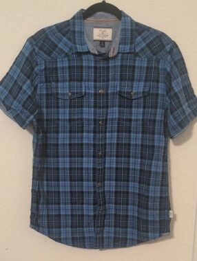 Flag & Anthem Men's Blue Plaid Snap Down Shirt Sleeve Western Shirt. Size M